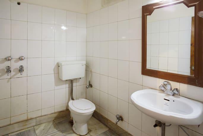 Hotel Kapoor Palace カトラ エクステリア 写真